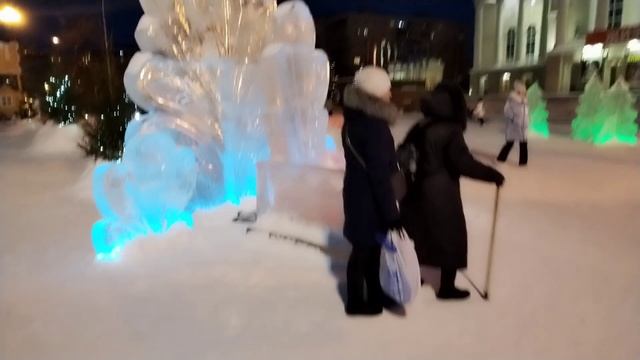 НОВОГОДНЯЯ СКАЗКА на площади 400летия Тюмени.