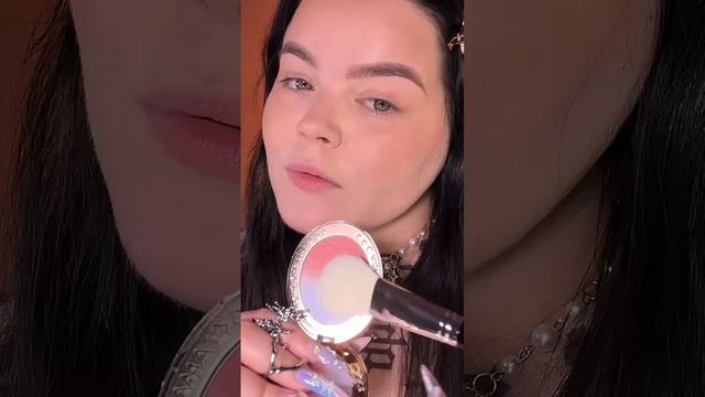 Новый тренд в макияже latina makeup ✨