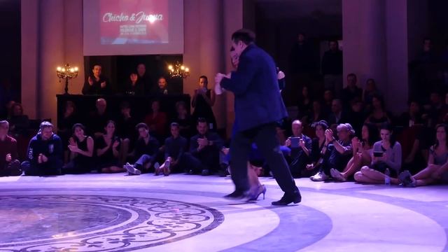 Chicho Frúmboli & Juana Sepúlveda, Milonga de mis amores (Chicho e Juana Napoli Long Weekend, 4/5)