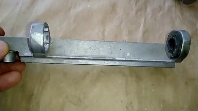 Кронштейн опора коллектора VW 06A129723Q Germany Pierburg Skoda Octavia A5 BSE 1.6i смотреть онлайн