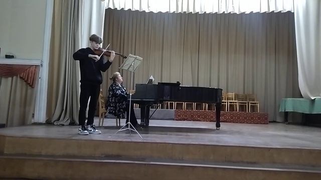 Коршунов Герман. Э.Эльгар "Привет любви" Фр. Шуберт "Пчёлка" смотреть онлайн