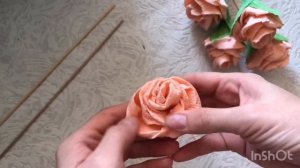 Розы из гофрированной бумаги быстрый способ