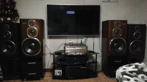 Onkyo monitor 2001& Yamaha AX2000