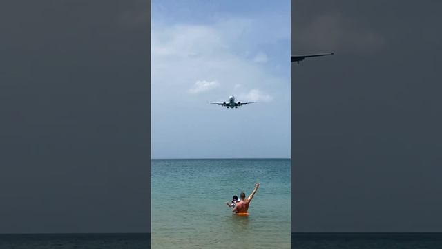 Mai Khao beach пляж май као встреча самолёта