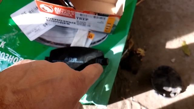 Ларгус Замена тормозных дисков и накладок Артикулы! смотреть онлайн