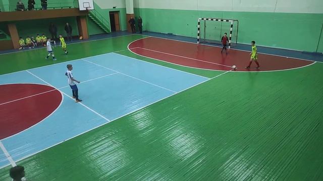 СШ 49 (Макеевка)- ДЮСШ-2 (Горловка) 3-1 смотреть онлайн