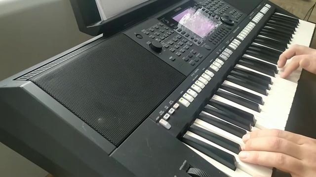 Jesteś szalona - Boys Yamaha PSR-S750 смотреть онлайн