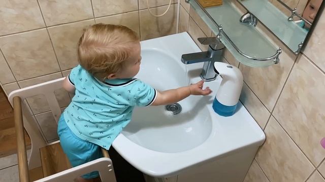 Башня помощника монтессори среда