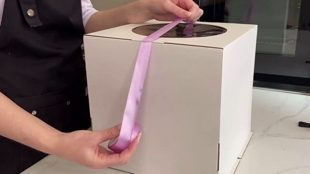 Упаковка торта, как перевязать коробку, как закрепить торт в коробке | How to pack a cake смотреть онлайн