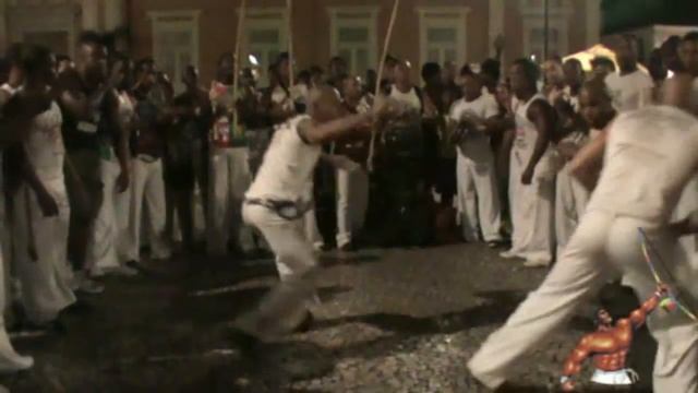 Roda de rua capoeira Topazio salvador de bahia 2010 PART 1 смотреть онлайн