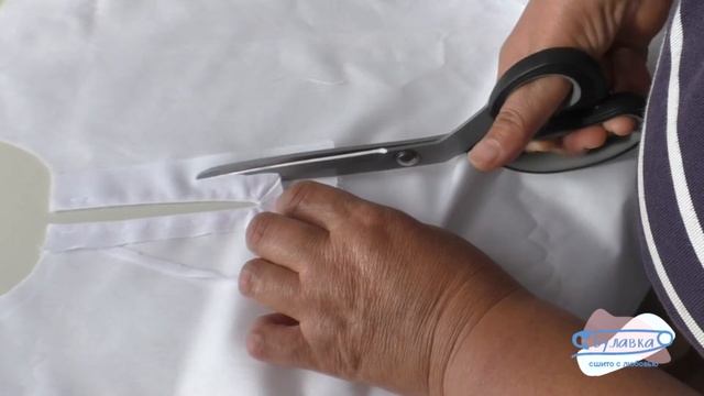 Не знаете как обработать горловину. Вам поможет обтачка и тесьма. смотреть онлайн