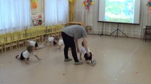 Сафронова Ю.А. Физкультурное занятие в группе раннего возраста