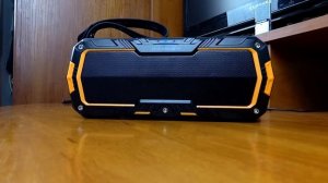 Водонепроницаемая беспроводная bluetooth колонка+ MP3-плеер в подарок.