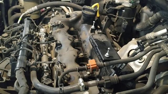 Снятие форсунок на двигателе D4HB Hyundai Santa Fe - (Kia Sorento) смотреть онлайн