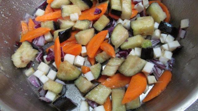 Суп из баклажана с овощами