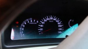 Обзор салона автомобиля BYD F3
