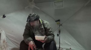 Зимняя Рыбалка с Ночевкой. Отличный клев - Новогодний Подарок от Водяного!!! Всех с Новым Годом!!!