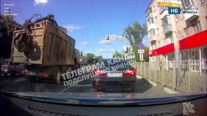 В Брянске водитель мусоровоза оборвал троллейбусные провода