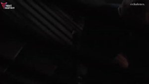 Женщина общается с бывшим | Девушка общается с бывшим парнем