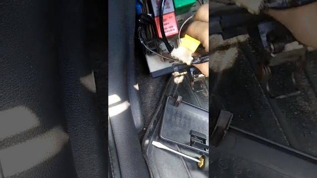 Не работает ближний свет Ford Eckort 1991 1.6 моноинжектор смотреть онлайн