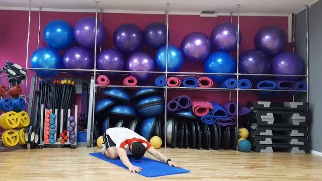Онлайн-тренировка Body Sculpt с тренером фитнес-клуба М-Fit Петром Заботиным