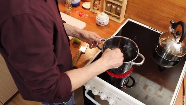 Приготовление соевого соуса для суши