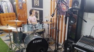 Маринка драм ( DRUM) машинка
All the small things
Blink 182