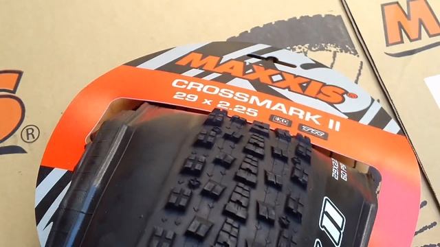 Maxxis Aspen e Crossmark II 29x2,25 copertoni per Marathon MTB смотреть онлайн