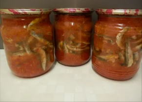 САЛАТ С КИЛЬКОЙ НА ЗИМУ.mp4