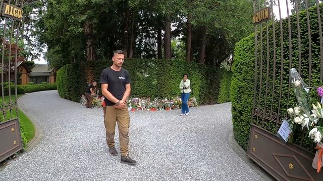 Outside Tina Turner's Home | May 25, 2023 смотреть онлайн