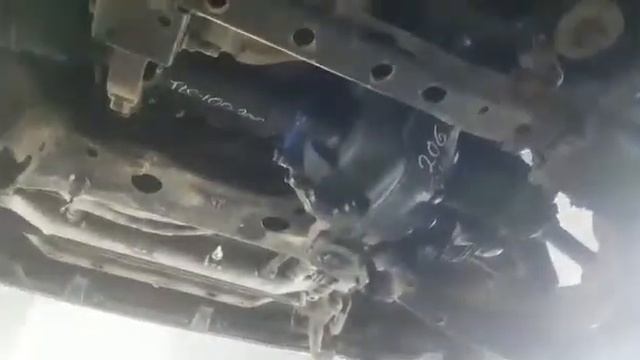 Замена переднего дифференциала и замена глушителя Lexus LX470 смотреть онлайн