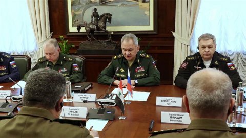 Министры обороны России и Сирии обсудили актуальные вопросы двустороннего сотрудничества