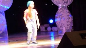 Песенка юного художника