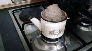 Новый способ очистить чайник от накипи!