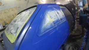 Покраска краскопультом авто (Таврия) в гаражных условиях. С двух метров -нормально!