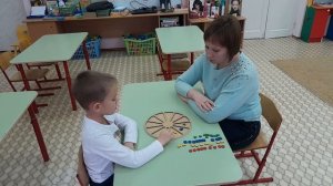 Упражнение  с визуально - ритмичским тренажёром, кругом - Продолжи последовательность