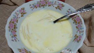 Лапша молочная с ванилью и сливочным маслом