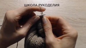 ВАРЕЖКИ НА ДВУХ СПИЦАХ БЕЗ ШВА//ПРОСТО//МК