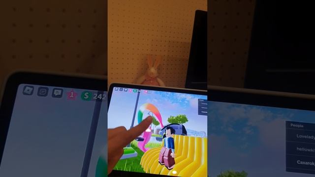 Как получить две вещи: розовые наушники и белые волосы ?♀️ смотреть онлайн