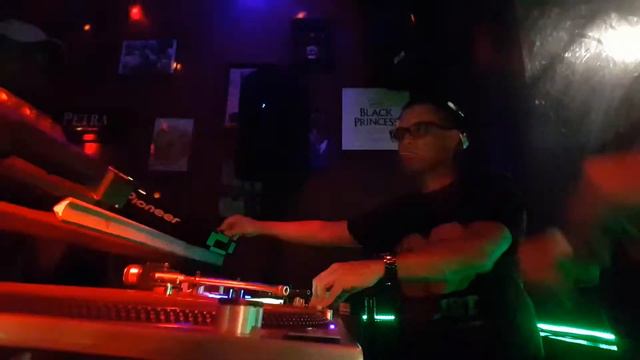 DJ TUKA B2B KLEBER BARRY - FORBASS 14/03/2020 смотреть онлайн