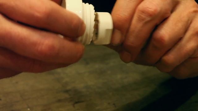 How to wire a Ceramic E27 Lamp Holder смотреть онлайн