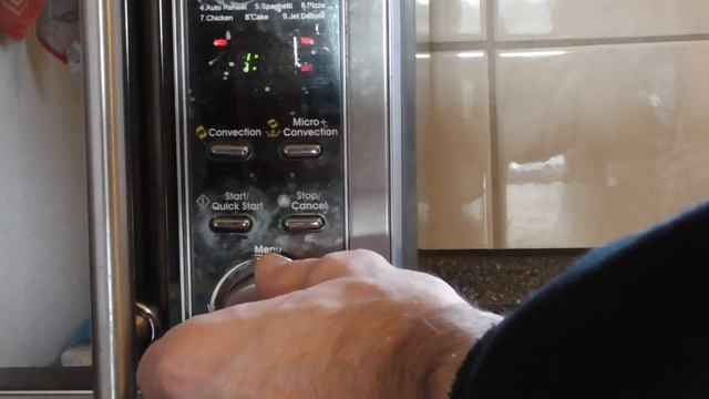 Alaska Mikrowelle Uhrzeit einstellen / Mikrowelle Uhr stellen Anleitung / Uhrzeit ändern смотреть онлайн