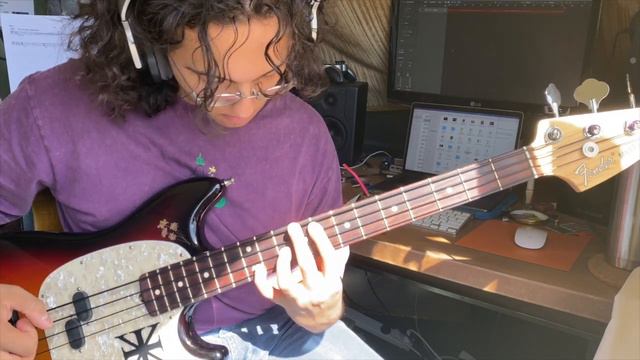 Fender American Performer Mustang Bass / Alexander Pedals Syntax Error 2 Chord Jam смотреть онлайн