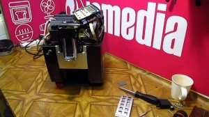 Кофемашина DeLonghi не делает кофе, вода уходит в поддон