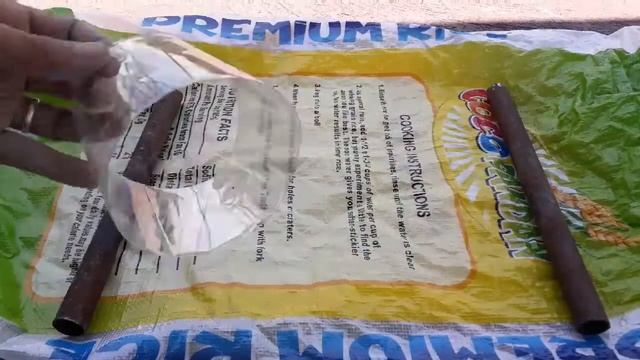 Simple & Easy Homemade Cement Dumbbell, using plastic bottle, DIY-gym equipment at home... смотреть онлайн