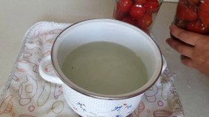 Невероятно пикантные помидоры с базиликом. Невероятно пикантные помидоры с базиликом