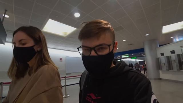 Дубай. Транспорт. Непростой перелет Qatar airways. Трансфер из аэропорта. Метро и такси в Дубае.
