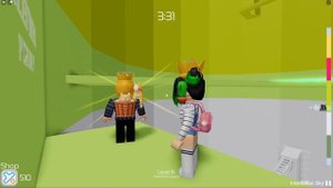 ДУЭЛЬ С ЙОШИ НА ТЕЛЕФОНАХ В ТАВЕРЕ! Roblox Tower of Hell