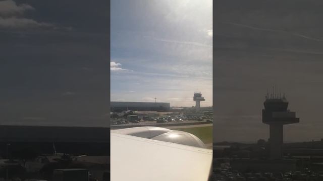 Qatar airways boeing 777 landing in portela international airport, lisbon portugal. смотреть онлайн