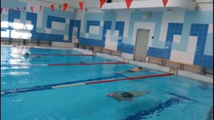 50 м брасс за два гребка